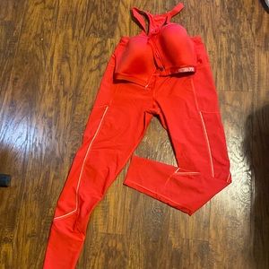 Beautiful red and gold Victoria’s Secret sport workout leggings and bra ❤️💋
